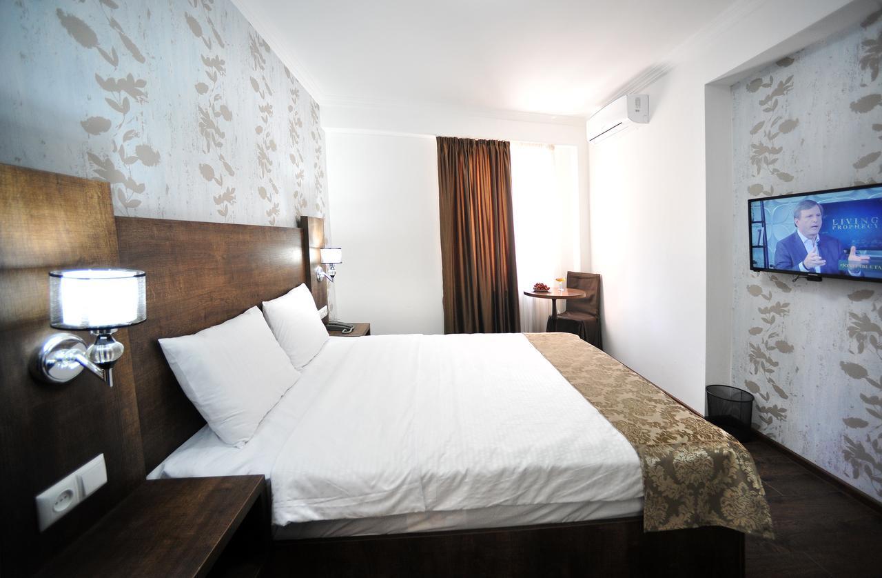 Rk City Hotel Tbilisi Exterior photo